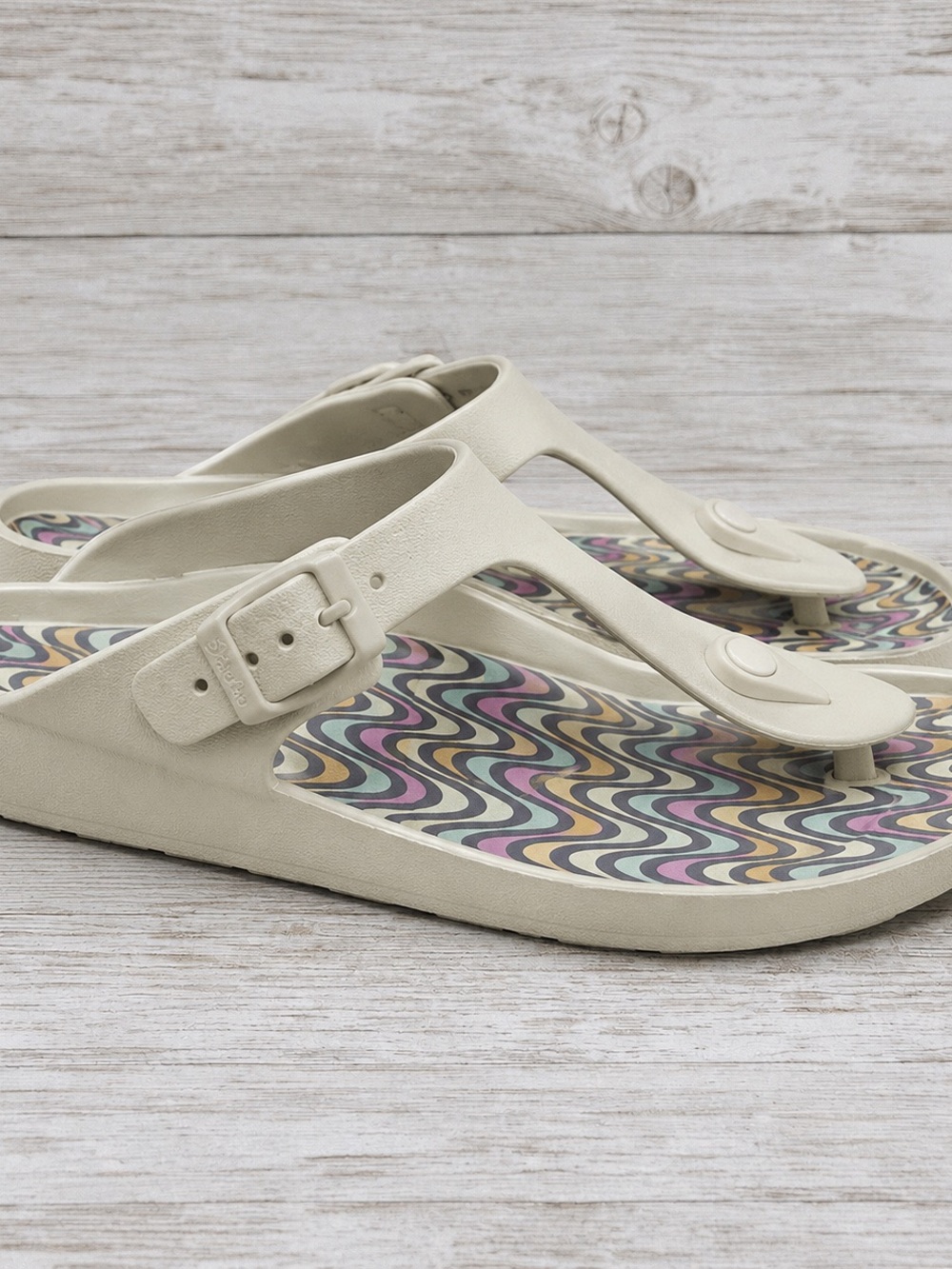 Skechers Foamies Women’s Sz 10 White Wedge Thong Sandals with Patterned Footbed - Picture 2 of 15